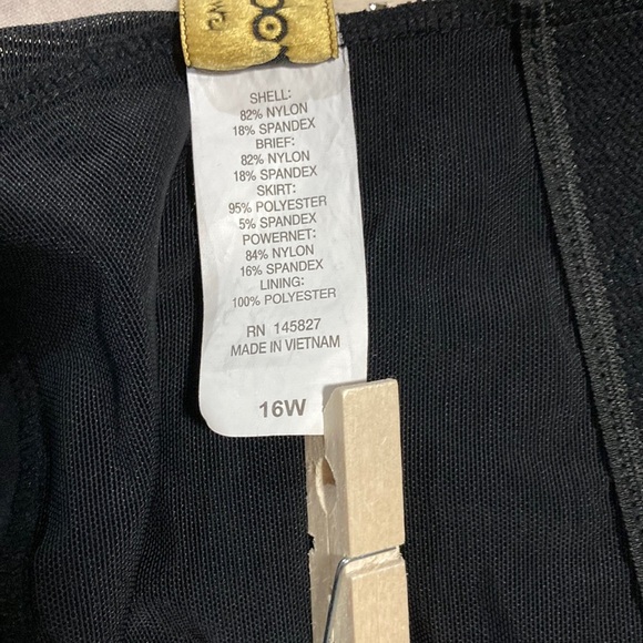 Robbie Len Colorful Tropical Print Women's One Piece Swimsuit - Picture 5 of 12